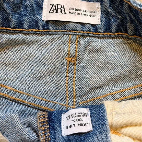 Zara Denim High-Waisted Women Shorts 4 - Picture 6 of 6